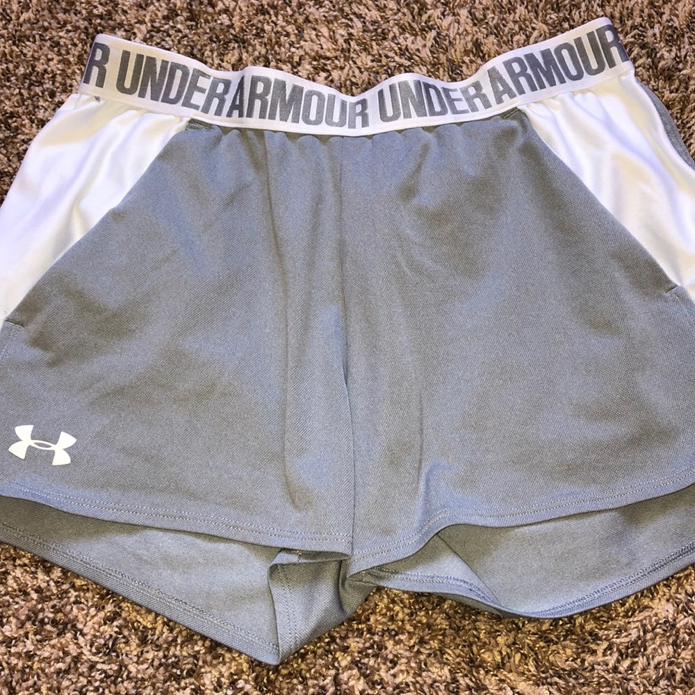 UNDER ARMOUR TWO COLOR POCKET SHORTS